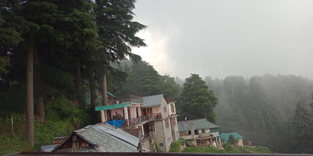Hotel Forest View Lāhri Екстериор снимка